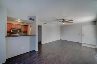 Photo #5: 6157919 Listing
