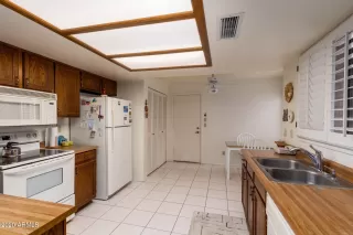 Photo #5: 6158027 Listing