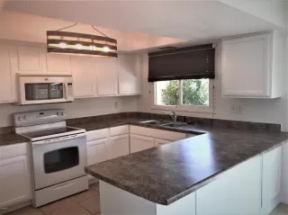 Photo #4: 6158347 Listing