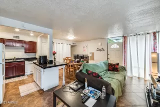 Photo #5: 6158409 Listing 