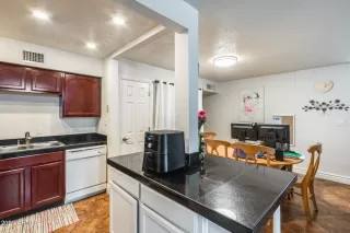 Photo #6: 6158409 Listing 