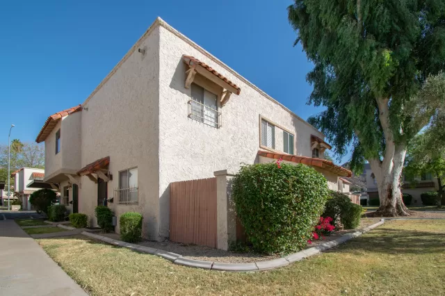 MLS: 6158690 Condo For Sale