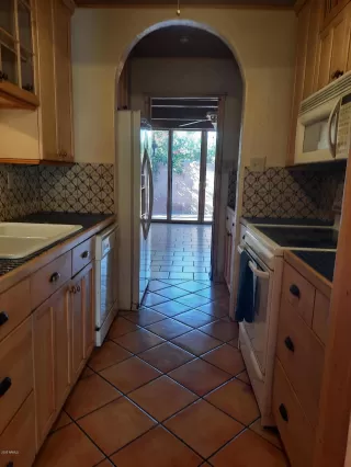 Photo #4: 6158692 Listing