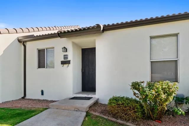 MLS: 6158708 Condo For Sale