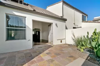 Photo #4: 6158708 Listing