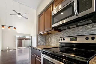 Photo #5: 6158708 Listing