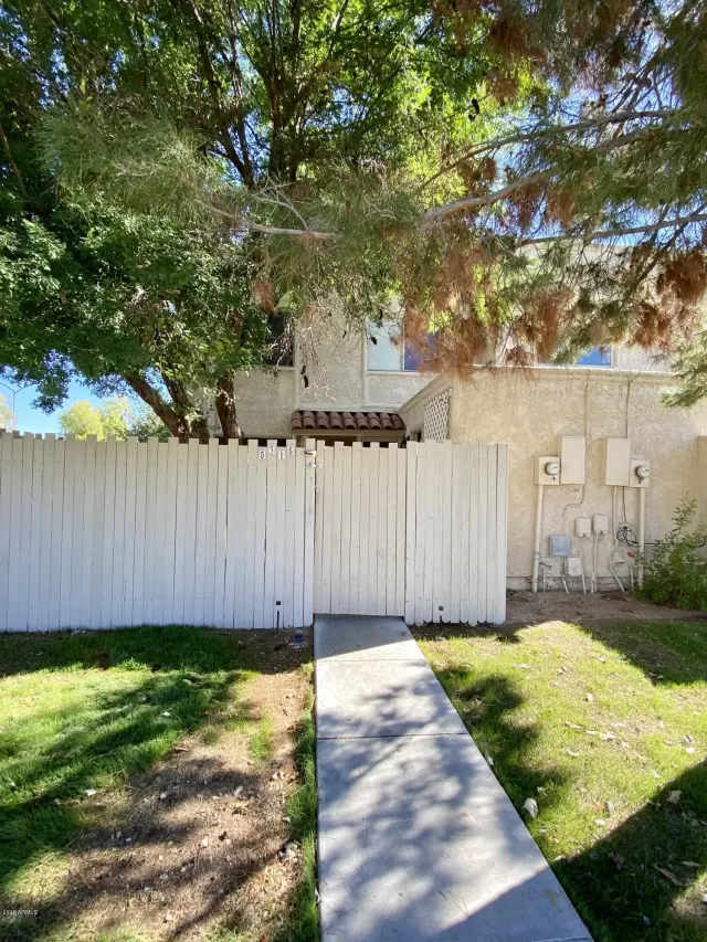 MLS: 6158714 Condo For Sale