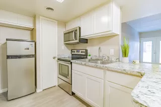 Photo #4: 6158718 Listing 