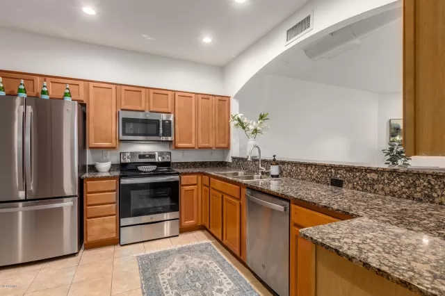 MLS: 6158722 Condo For Sale