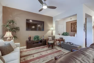 Photo #4: 6158820 Listing