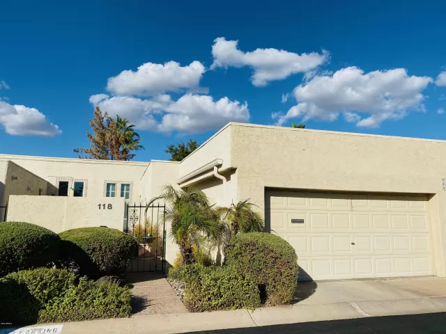 MLS: 6158919 Condo For Sale