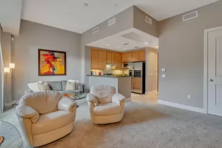 Photo #2: 6158937 Listing