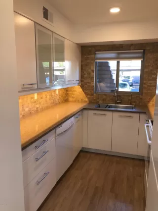 Photo #4: 6159005 Listing