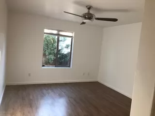 Photo #6: 6159005 Listing