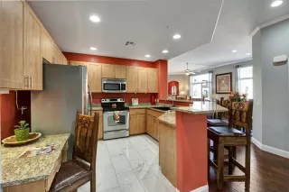 Photo #3: 6159053 Listing 