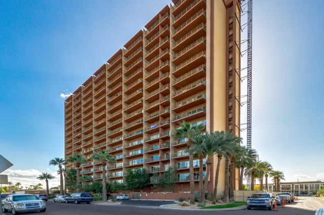 MLS: 6159280 Condo For Sale
