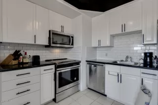 Photo #3: 6159280 Listing 