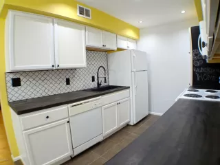 Photo #2: 6159296 Listing