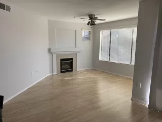 Photo #4: 6159307 Listing