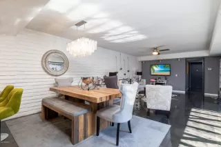 Photo #6: 6159308 Listing