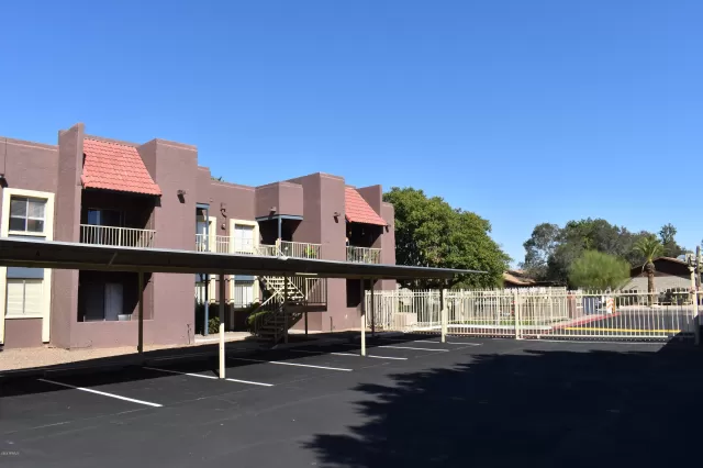 MLS: 6159352 Condo For Sale