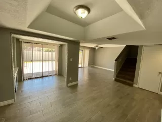 Photo #2: 6159385 Listing