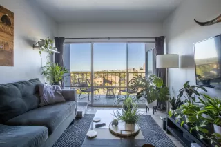 Photo #4: 6159388 Listing