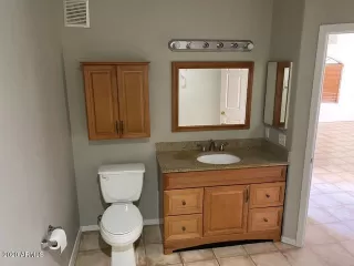 Photo #6: 6159710 Listing