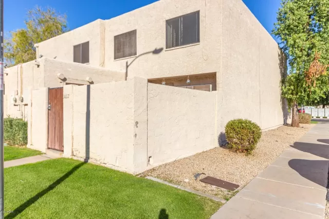 MLS: 6159719 Condo For Sale