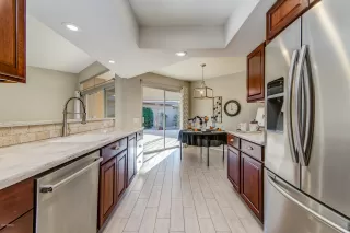Photo #5: 6159732 Listing