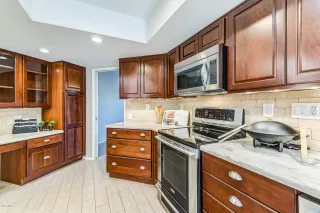 Photo #6: 6159732 Listing