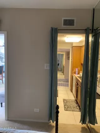 Photo #5: 6159781 Listing