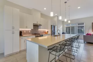 Photo #5: 6159814 Listing 