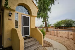 Photo #2: 6159848 Listing