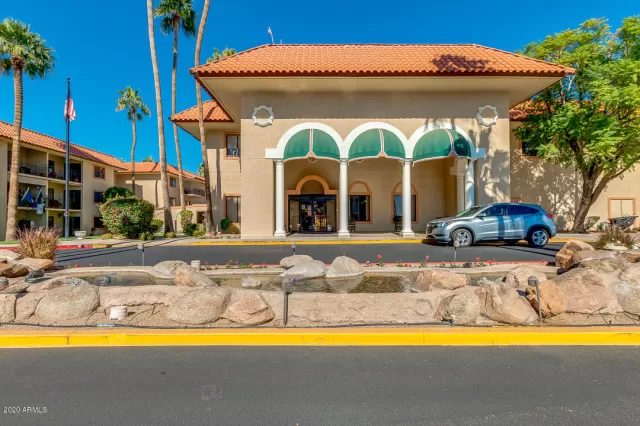 MLS: 6159950 Condo For Sale