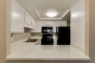 Photo #5: 6159950 Listing