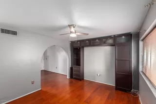 Photo #6: 6160003 Listing