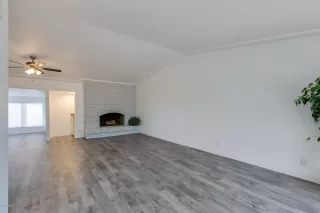 Photo #6: 6160004 Listing