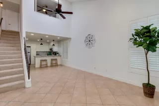 Photo #5: 6160029 Listing