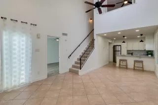 Photo #6: 6160029 Listing