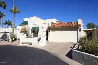 Photo #1: 6160039 Listing