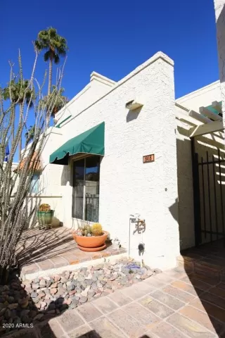 Photo #3: 6160039 Listing