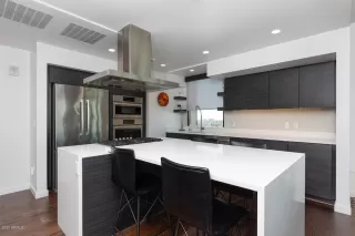 Photo #3: 6160150 Listing 