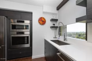 Photo #5: 6160150 Listing 