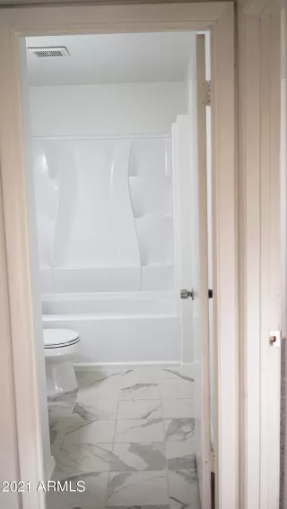 Photo #1: 6160183 Listing