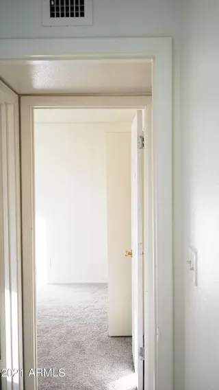 Photo #3: 6160183 Listing