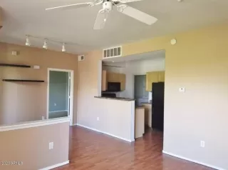 Photo #2: 6160202 Listing