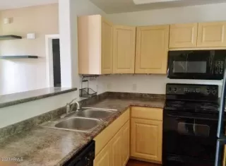 Photo #5: 6160202 Listing