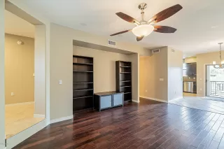 Photo #2: 6160217 Listing