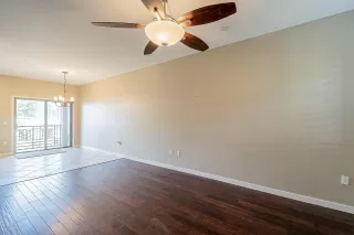 Photo #3: 6160217 Listing